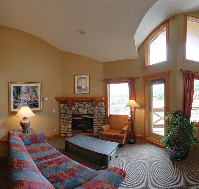 Lizard Creek Lodge Fernie Exterior foto