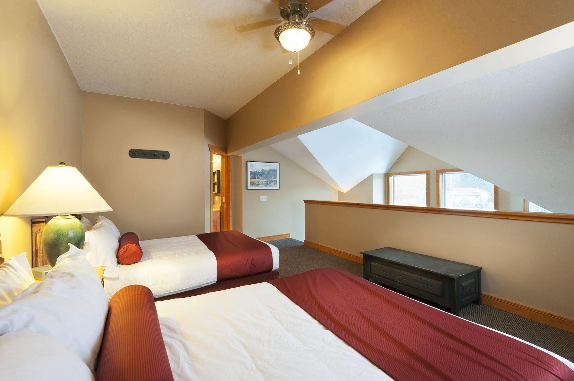 Lizard Creek Lodge Fernie Exterior foto